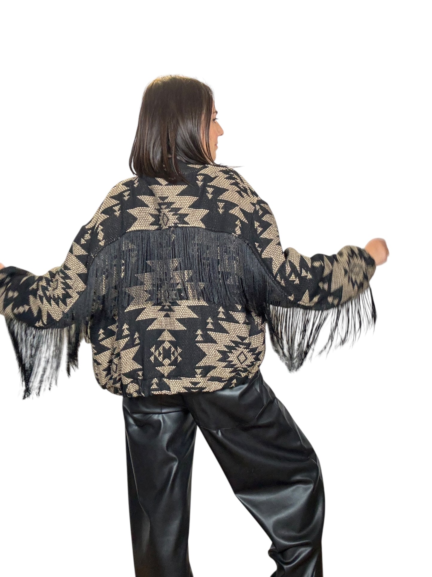 BOMBER JACQUARD CON FRANGE SUSY MIX