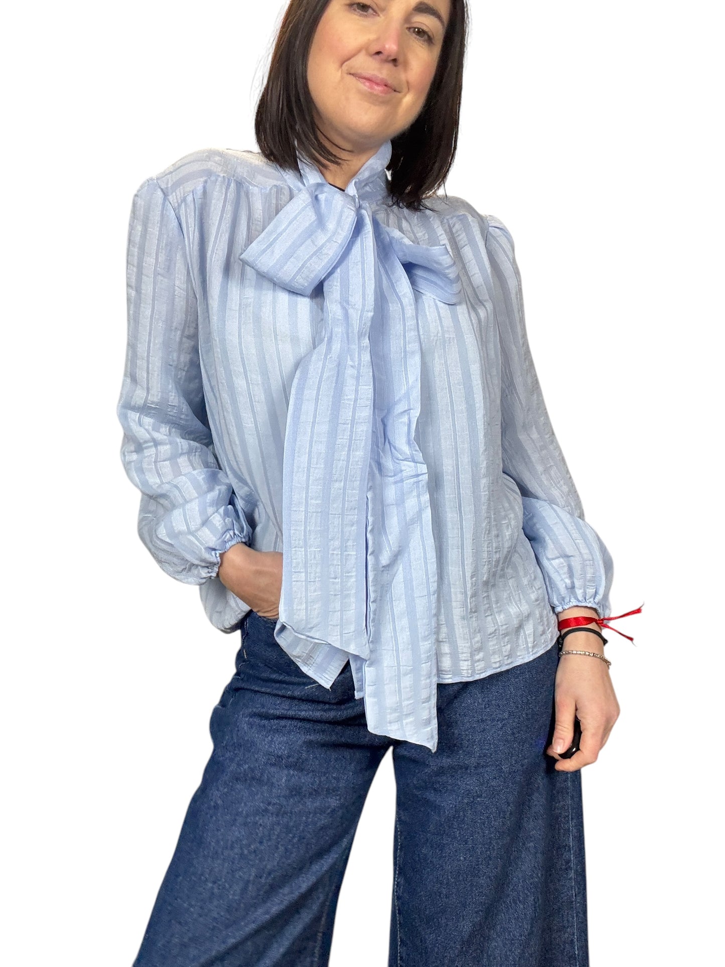 CAMICIA GESSATA TONO SU TONO CON FIOCCO SUSY MIX