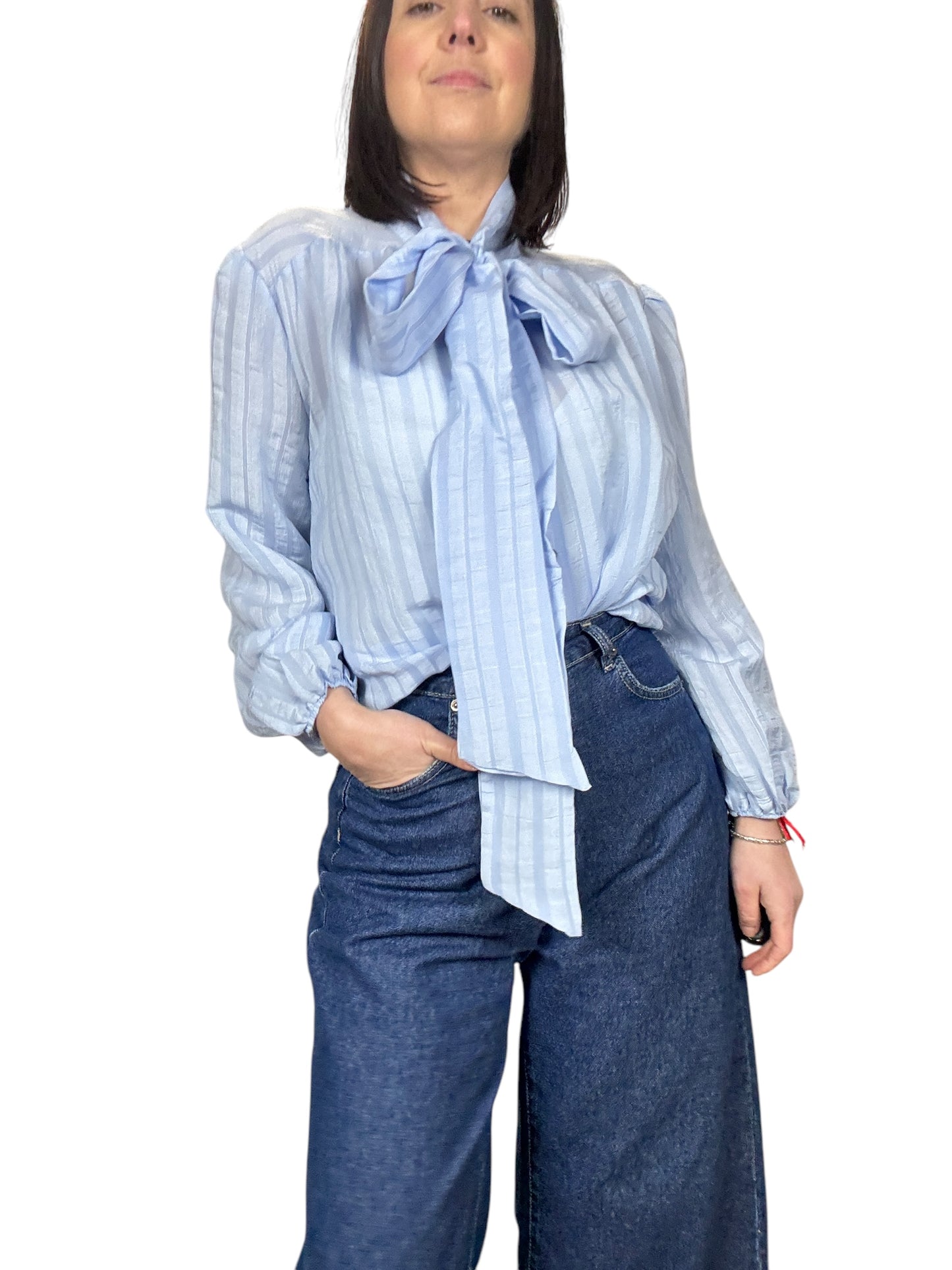 CAMICIA GESSATA TONO SU TONO CON FIOCCO SUSY MIX