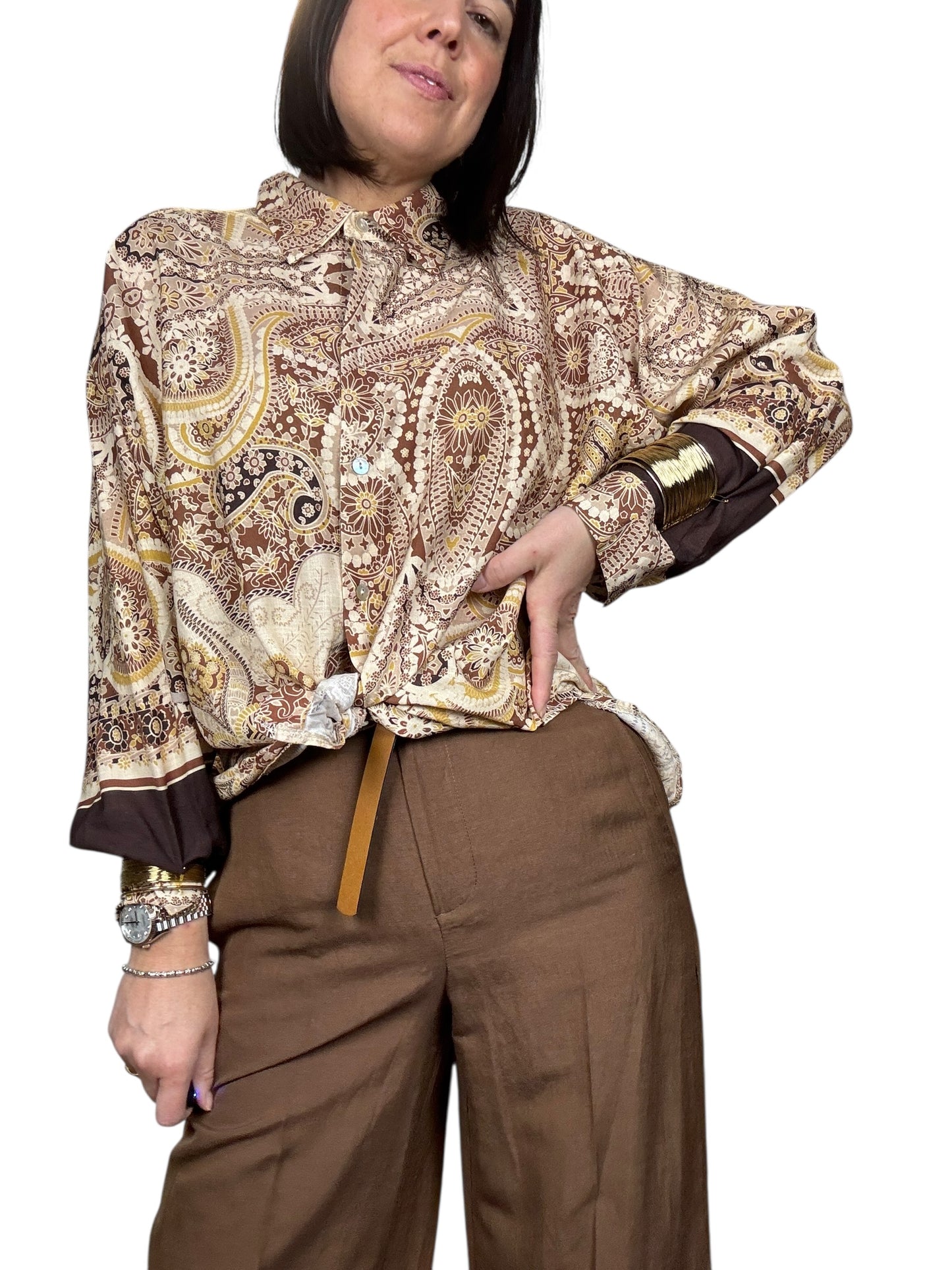 CAMICIA STAMPA ETNICA+BRACCIALI TENSIONE IN