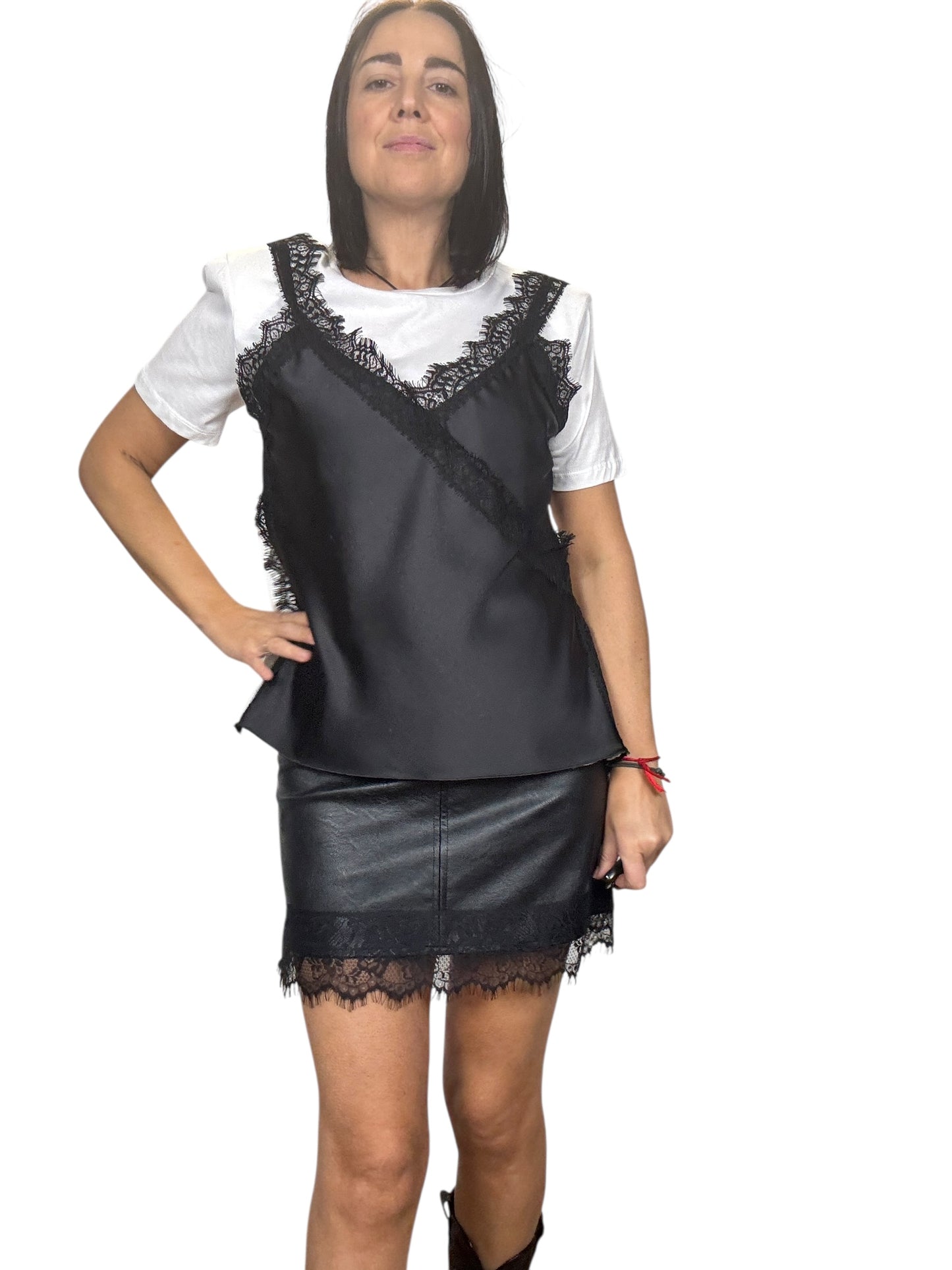 MINIGONNA IN ECOPELLE CON INSERTO IN PIZZO SUSY MIX