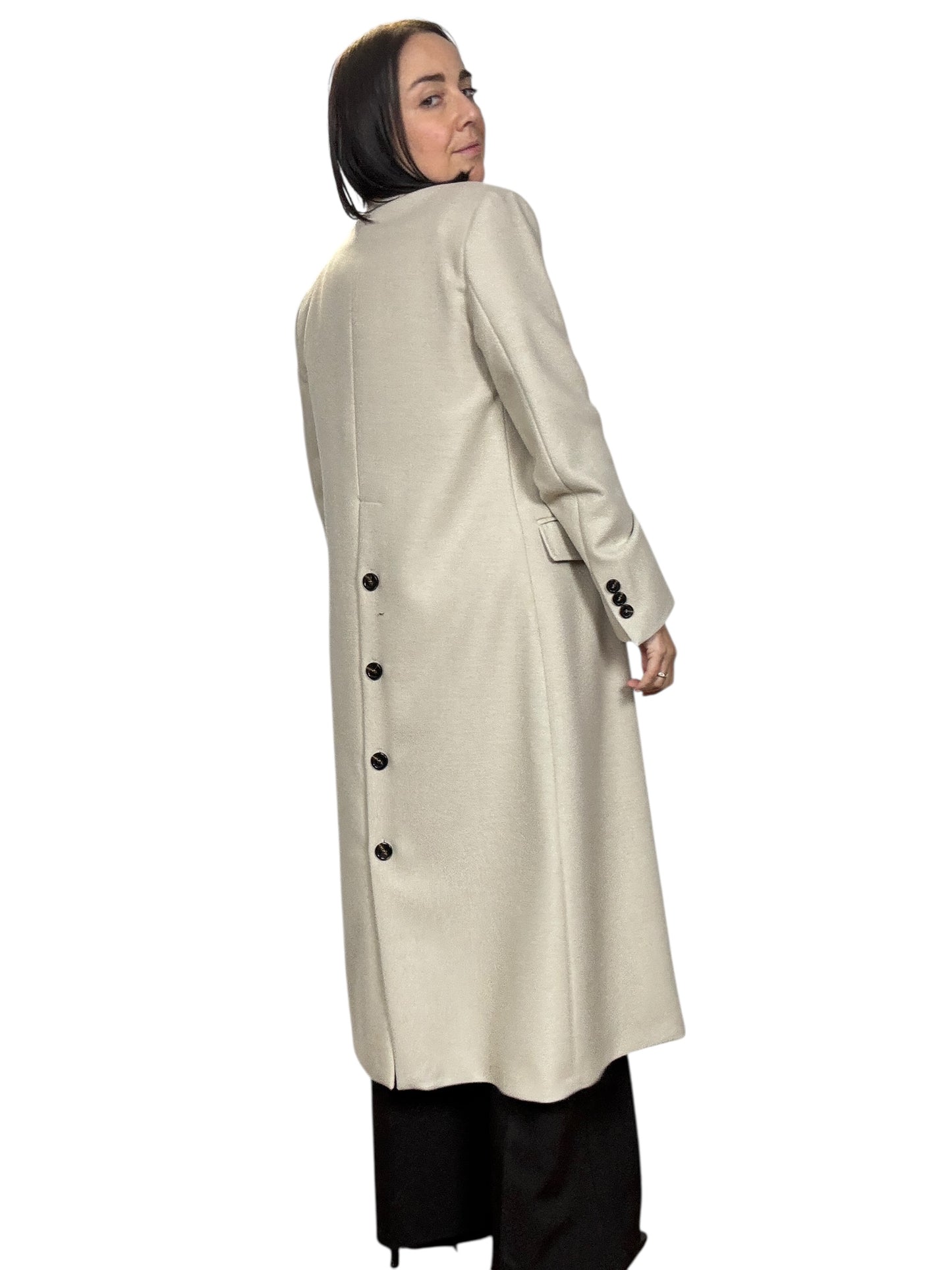 CAPPOTTO BOTTONI DIETRO TENSIONE IN