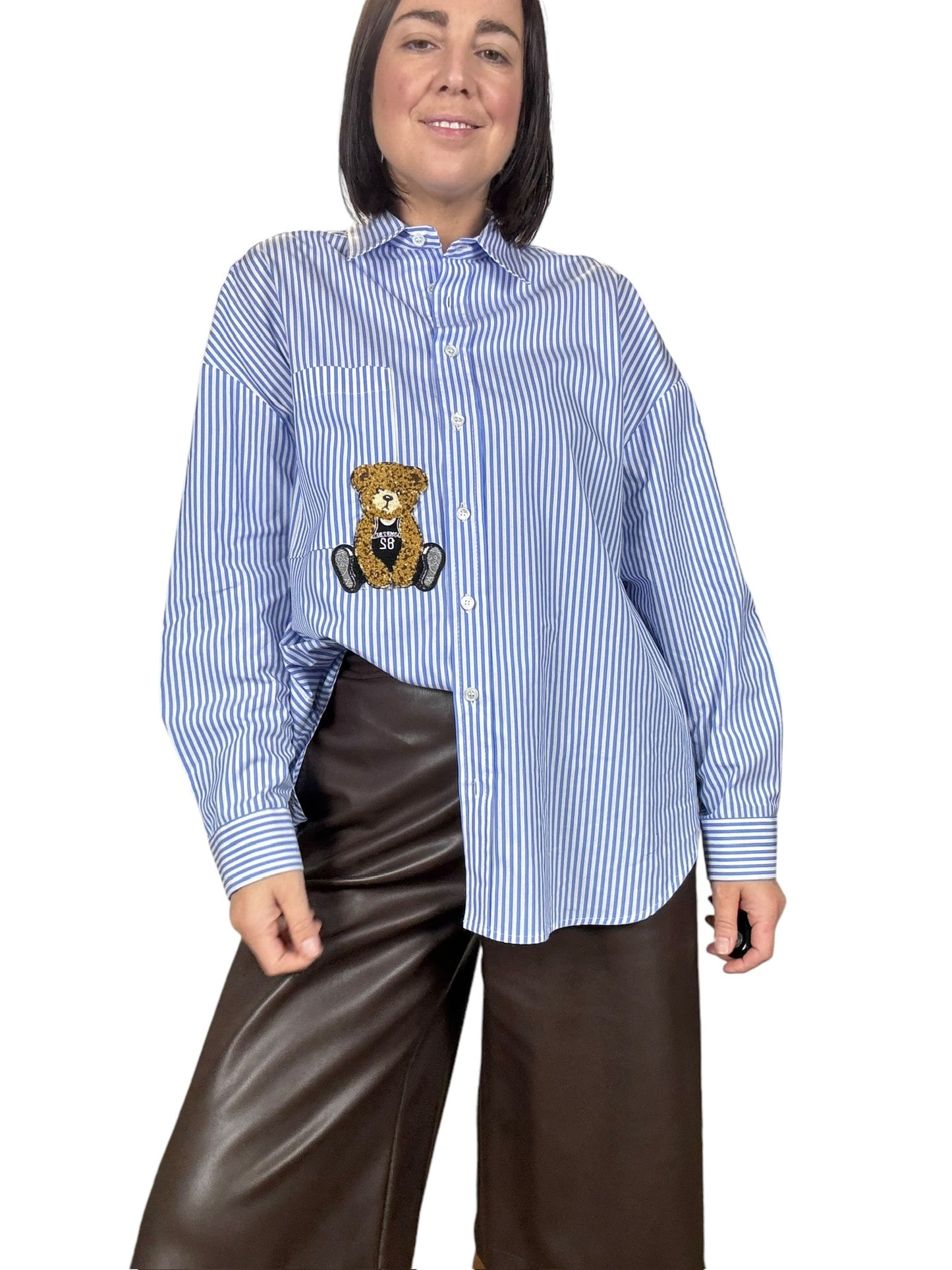 CAMICIA A RIGHE PATCH ORSO VICOLO