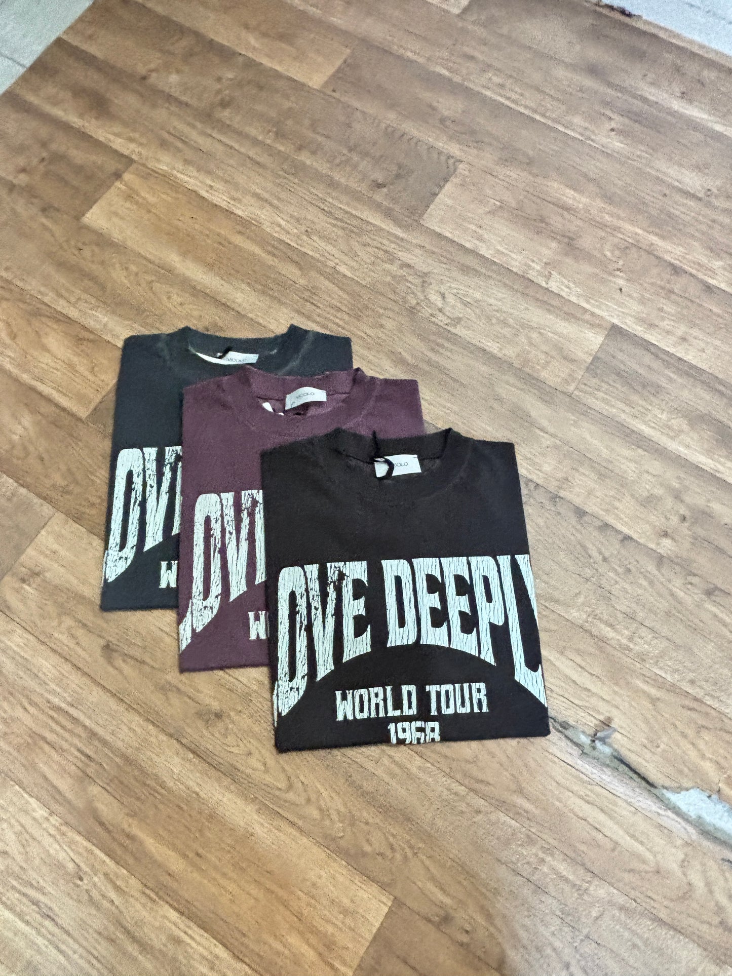 T-SHIRT LOVE DEEPLY VICOLO