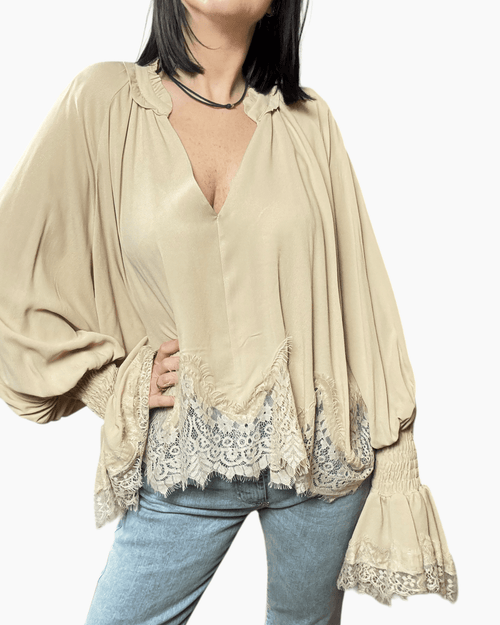 BLUSA CON MANICA IN PIZZO TENSIONE IN - XE BLU ABBIGLIAMENTO