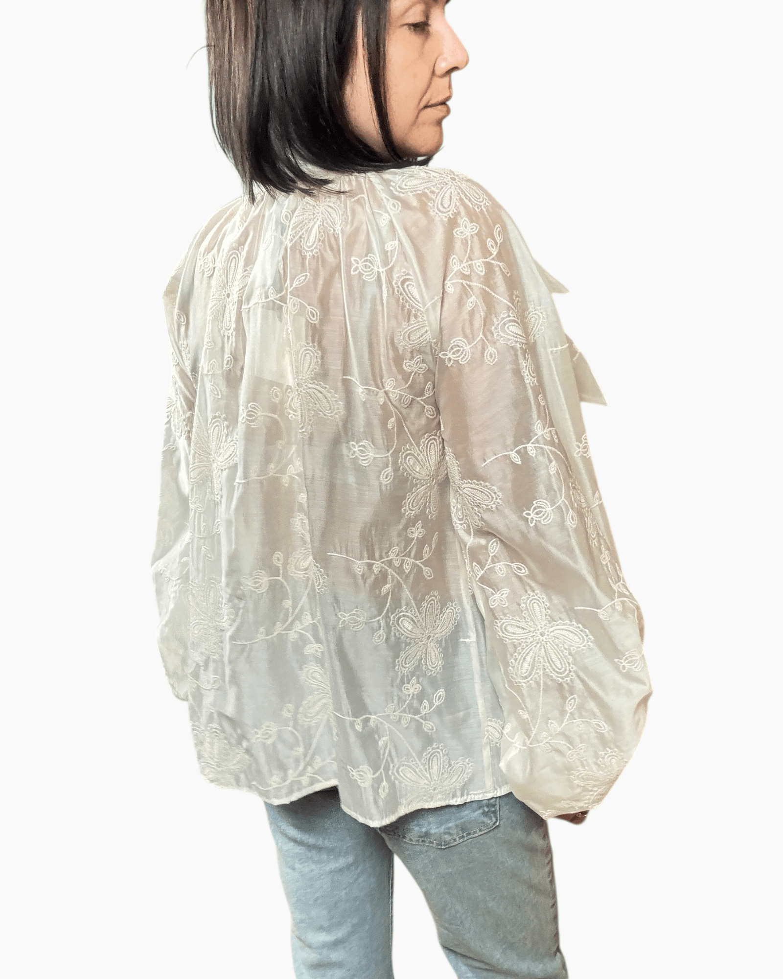 CAMICIA RICAMATA CON FIOCCO VICOLO - XE BLU ABBIGLIAMENTO